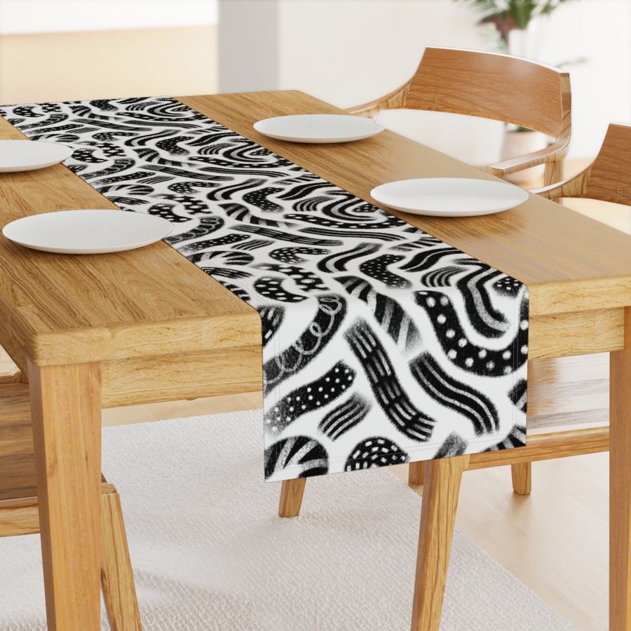 HOME_GOOD_TABLE_RUNNER