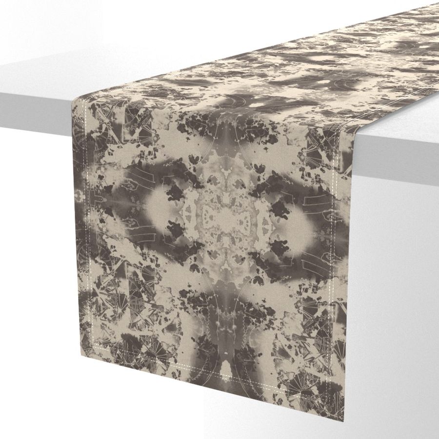 HOME_GOOD_TABLE_RUNNER