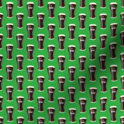 (1" scale) Irish stout - dark beer on green - C20BS