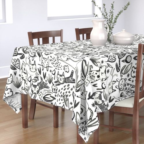 HOME_GOOD_RECTANGULAR_TABLE_CLOTH