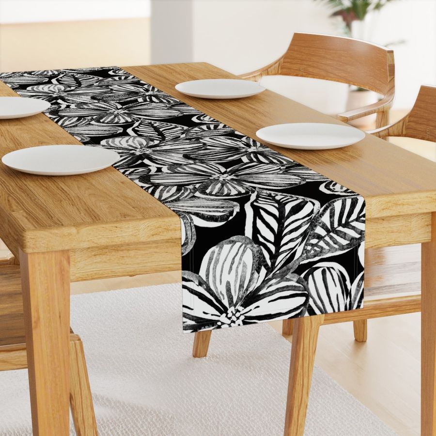 HOME_GOOD_TABLE_RUNNER