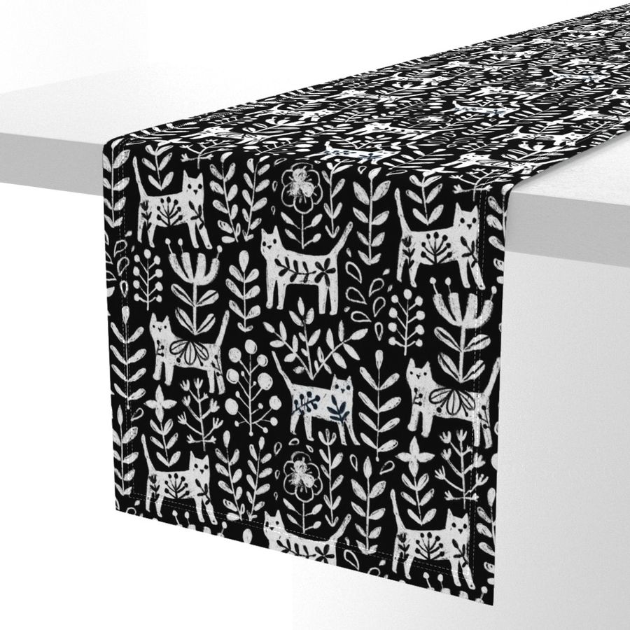 HOME_GOOD_TABLE_RUNNER