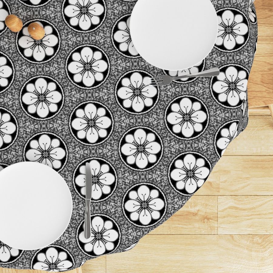 HOME_GOOD_ROUND_TABLE_CLOTH