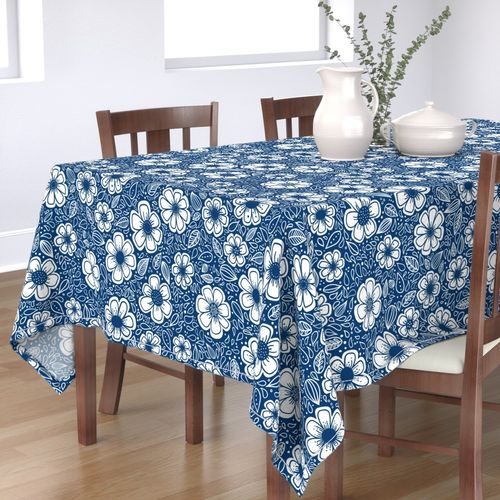 HOME_GOOD_RECTANGULAR_TABLE_CLOTH