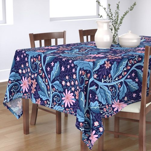 HOME_GOOD_RECTANGULAR_TABLE_CLOTH