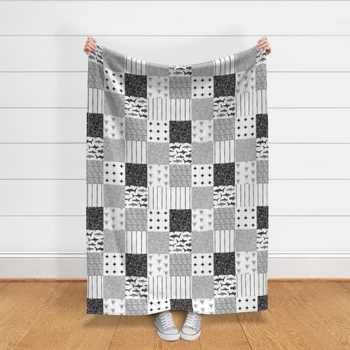 HOME_GOOD_THROW_BLANKET