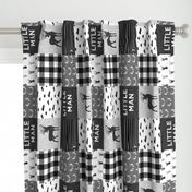 little man - black and white (buck) quilt woodland w/mountains (90) C20BS
