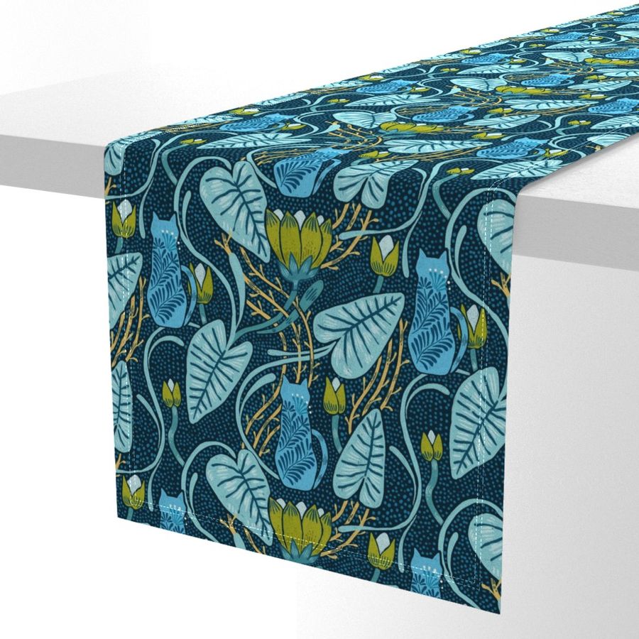 HOME_GOOD_TABLE_RUNNER