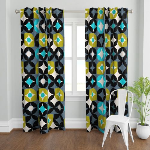 HOME_GOOD_CURTAIN_PANEL