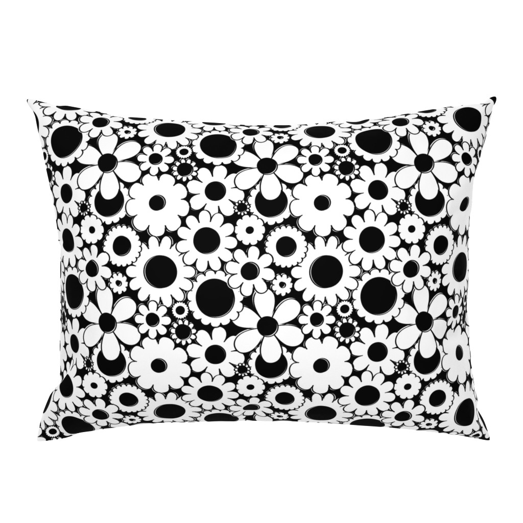 Groovy Daisy Floral in Black + White