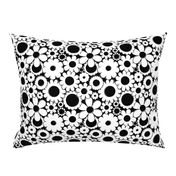 Groovy Daisy Floral in Black + White