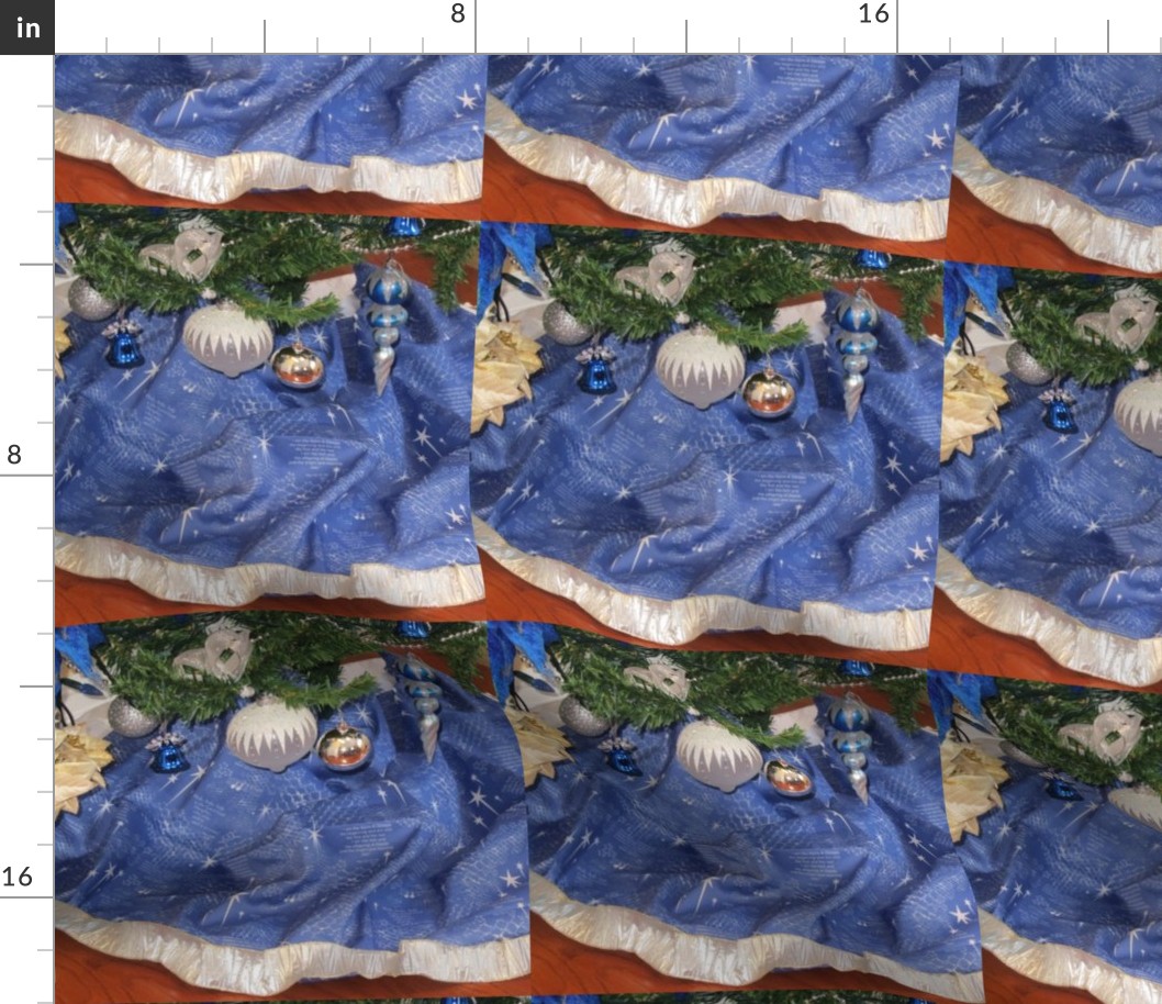 Christmas_Stars_tree_skirt_2