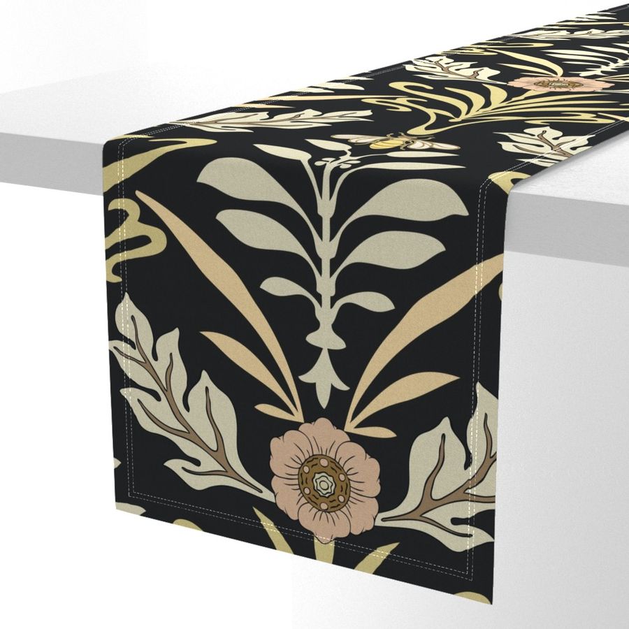 HOME_GOOD_TABLE_RUNNER