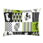 Jeep//A little dirt never hurt//Lime - Wholecloth Cheater Quilt - Rotated