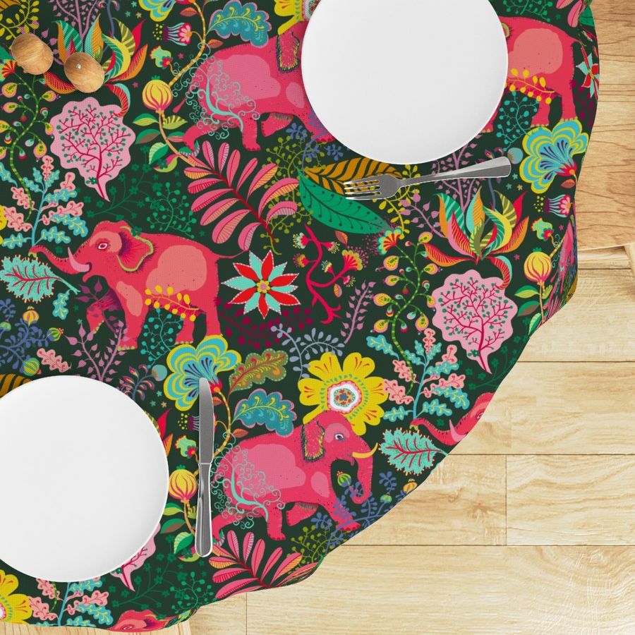 HOME_GOOD_ROUND_TABLE_CLOTH