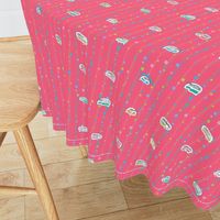 Itsy Bitsy Kitschy Campers | Multi/Pink