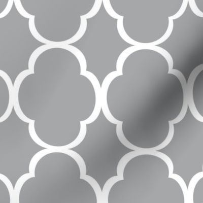 quatrefoil_grey