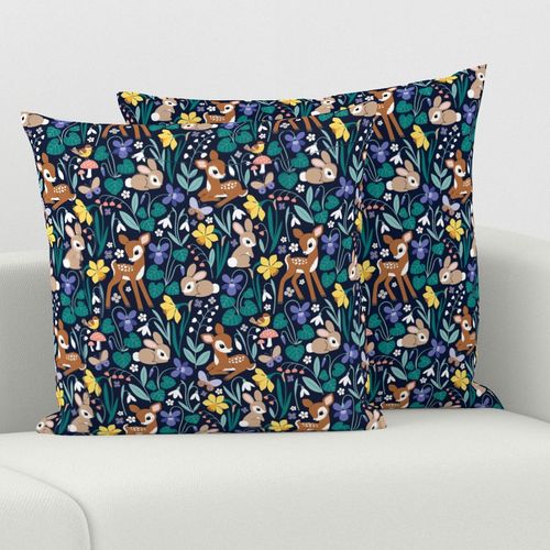 HOME_GOOD_SQUARE_THROW_PILLOW