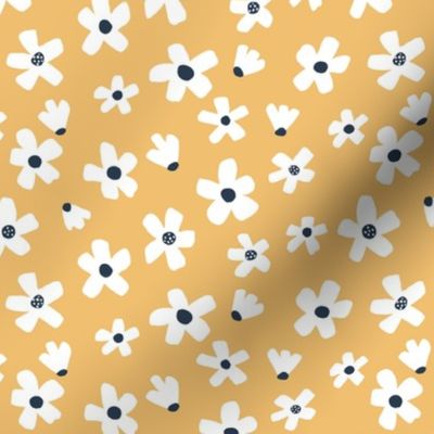 Daisy garden mustard yellow and dark blue