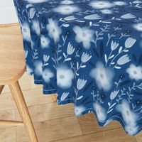 Classic blue tones flower pattern