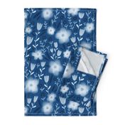 Classic blue tones flower pattern