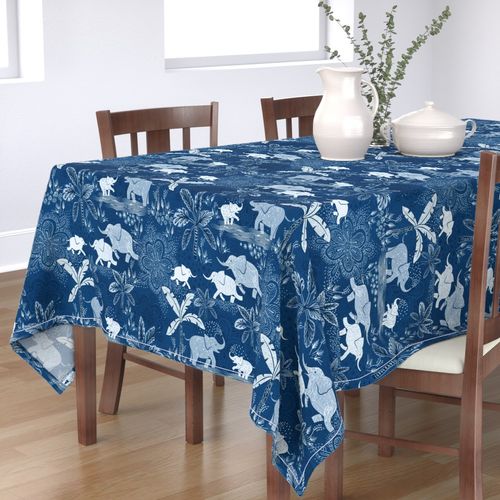 HOME_GOOD_RECTANGULAR_TABLE_CLOTH