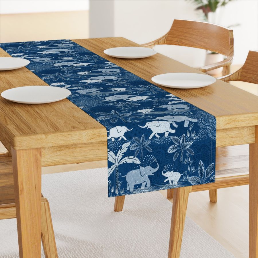 HOME_GOOD_TABLE_RUNNER