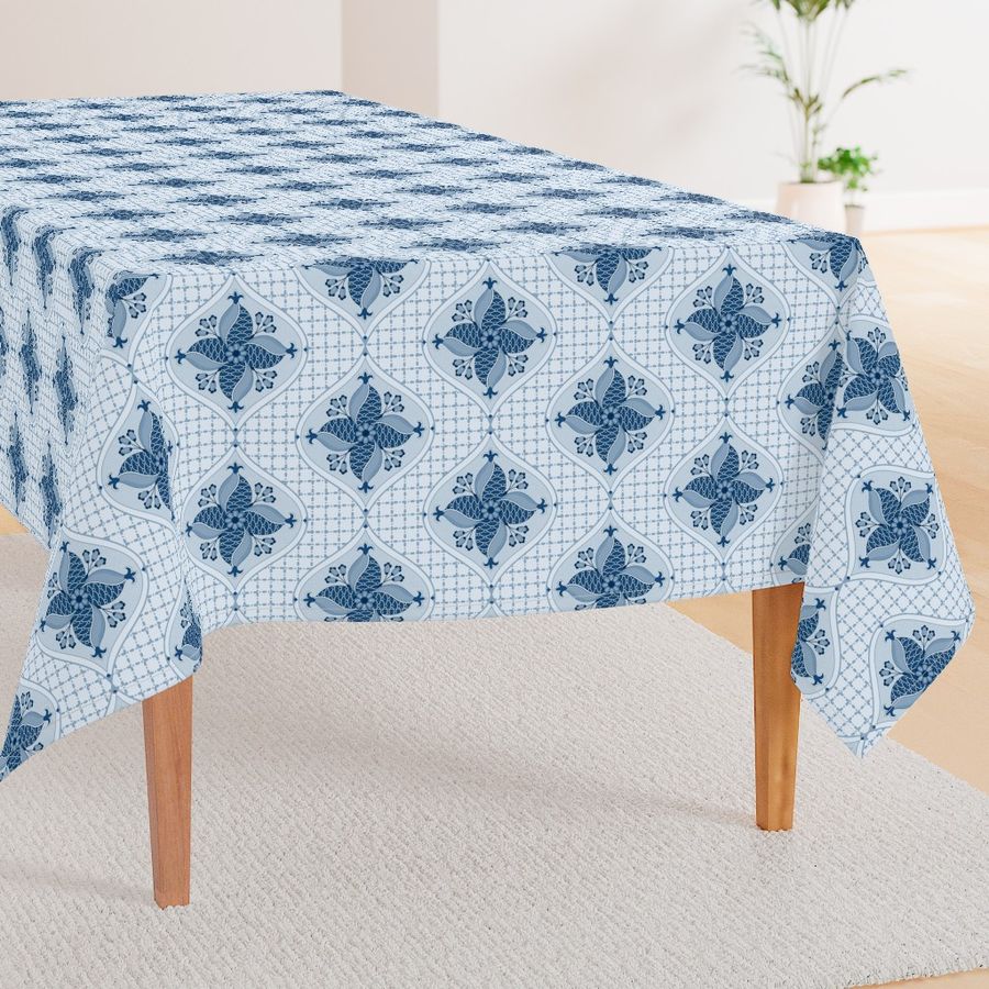 HOME_GOOD_RECTANGULAR_TABLE_CLOTH