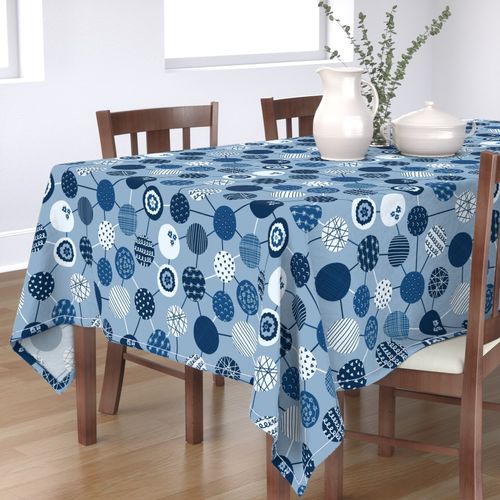 HOME_GOOD_RECTANGULAR_TABLE_CLOTH