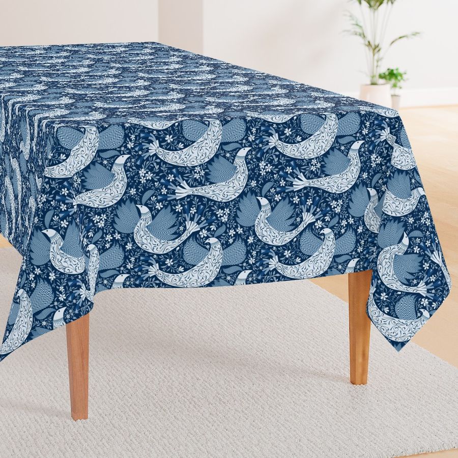 HOME_GOOD_RECTANGULAR_TABLE_CLOTH