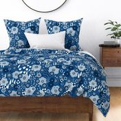 Vintage-Kitsch Floral Classic Navy Blue by Friztin