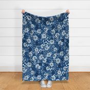 Vintage-Kitsch Floral Classic Navy Blue by Friztin