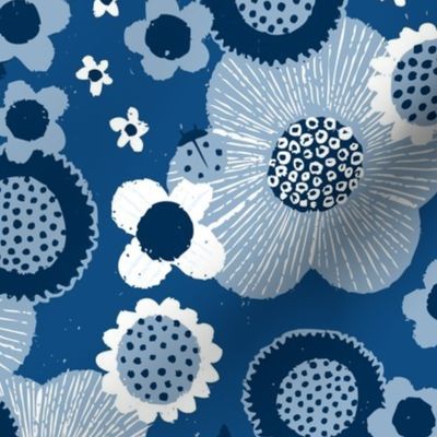 Vintage-Kitsch Floral Classic Navy Blue by Friztin