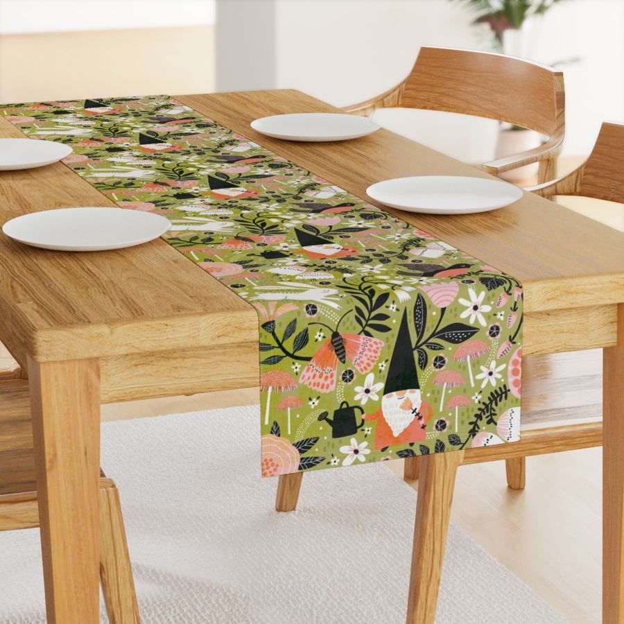 HOME_GOOD_TABLE_RUNNER