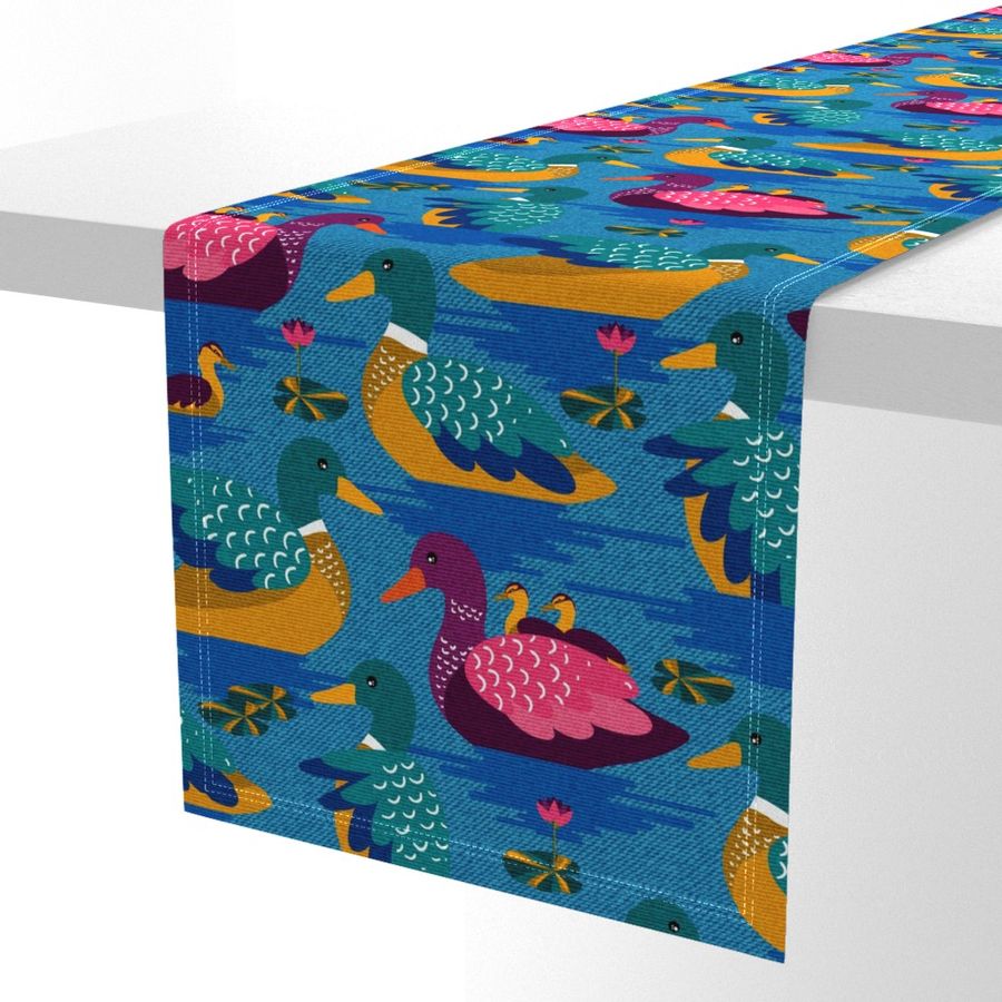 HOME_GOOD_TABLE_RUNNER