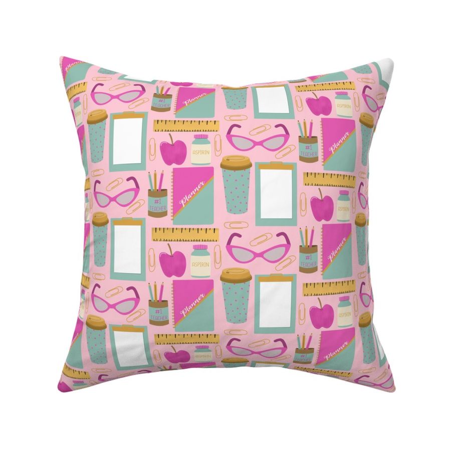 HOME_GOOD_SQUARE_THROW_PILLOW