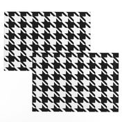 Classic Black and White Houndstooth Check