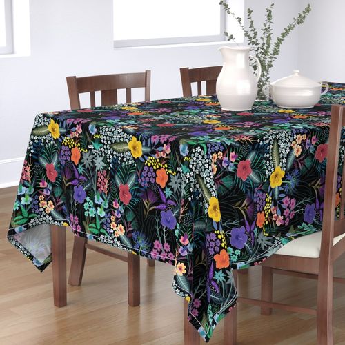 HOME_GOOD_RECTANGULAR_TABLE_CLOTH