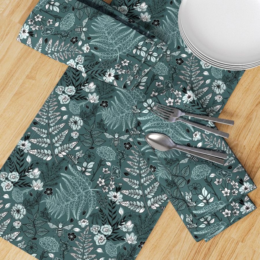 HOME_GOOD_TABLE_RUNNER