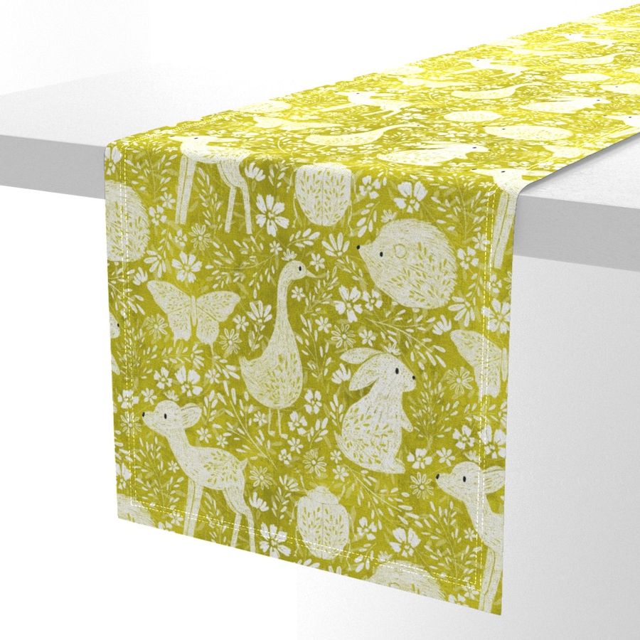 HOME_GOOD_TABLE_RUNNER