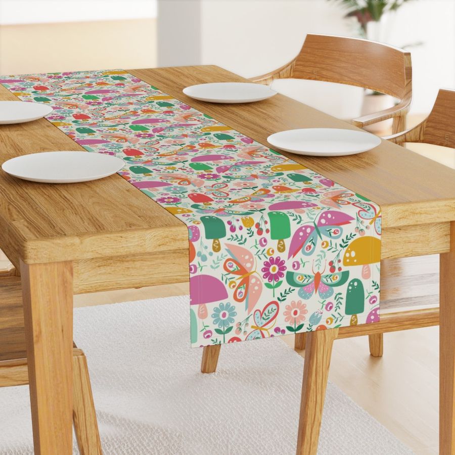 HOME_GOOD_TABLE_RUNNER