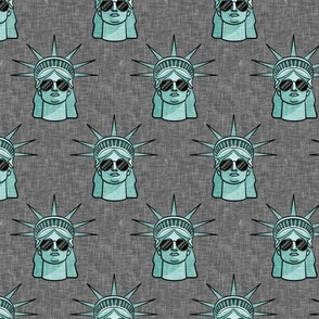 Statue of Liberty - with sunnies on grey - LAD20