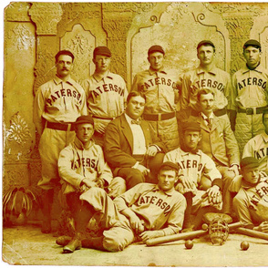 33-22  Honus Wagner in 1896 with the Paterson Silk Weavers