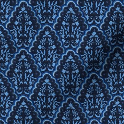 Small Inky Blues Scallop Paisley