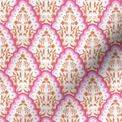 Small Pink and Orange Scallop Paisley 