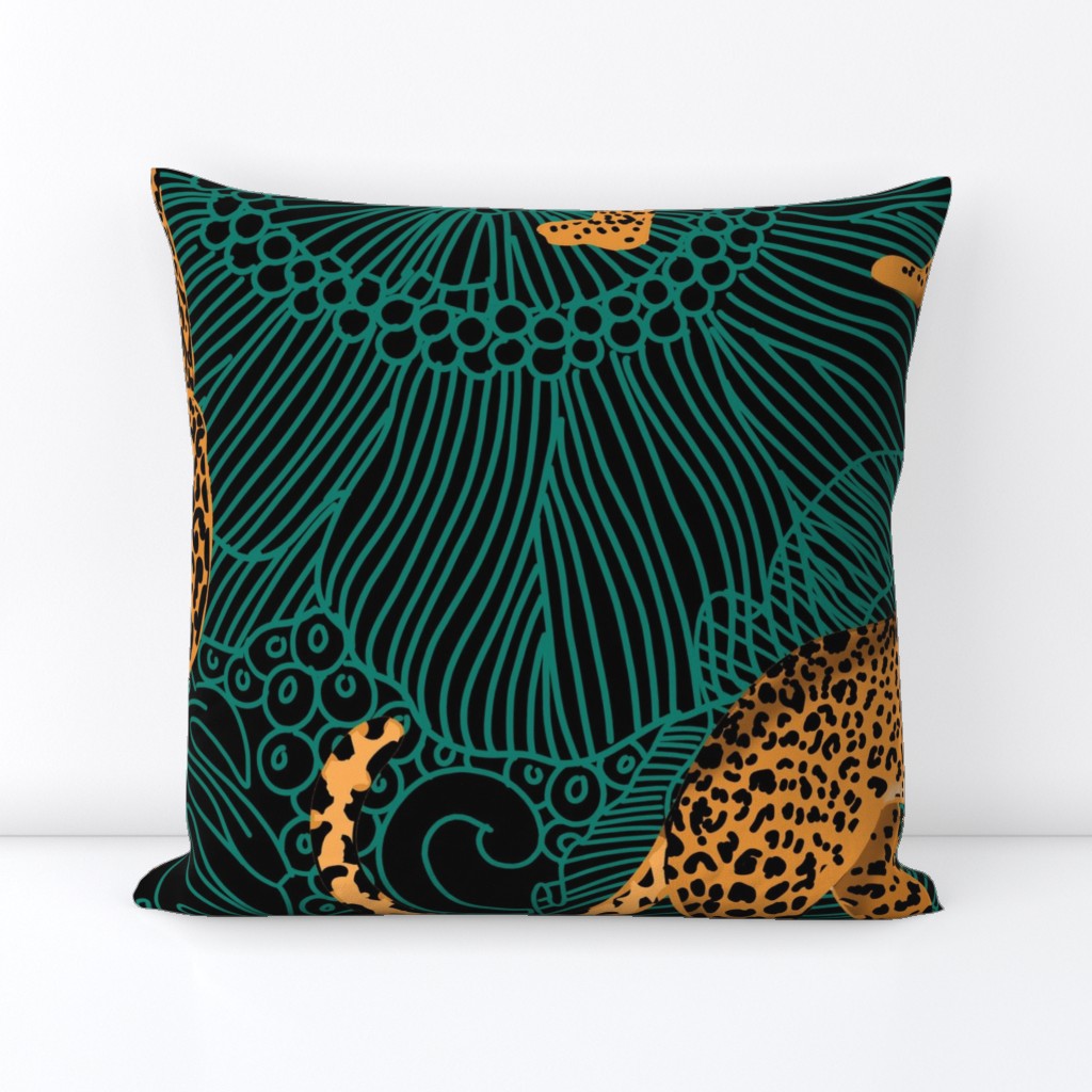 LEOPARD EXOTIC JUNGLE black large scale