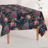 Black Cockatoos Chintz 24”