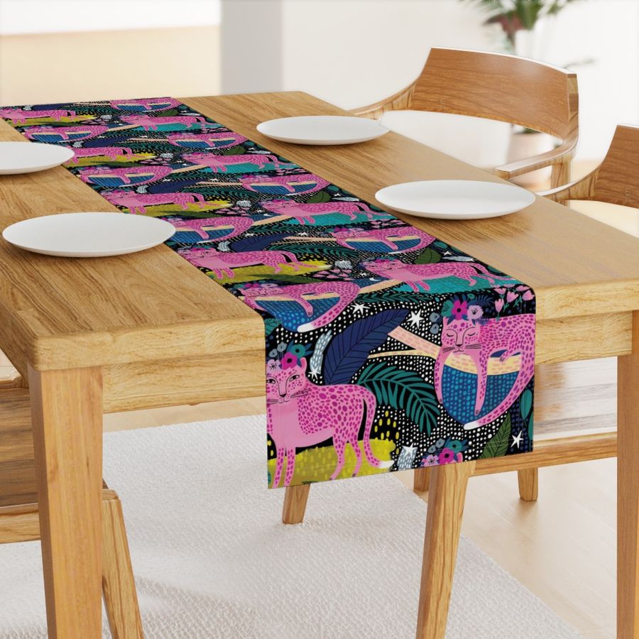 HOME_GOOD_TABLE_RUNNER