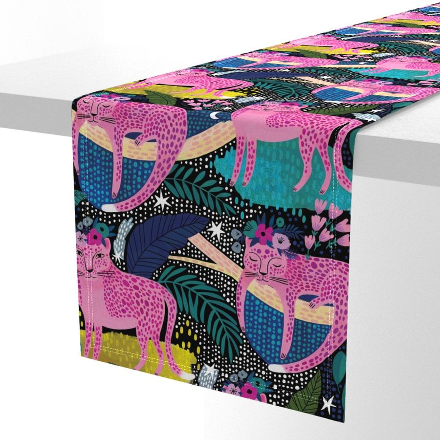 HOME_GOOD_TABLE_RUNNER