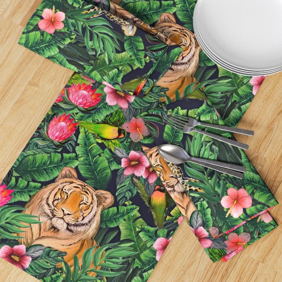 HOME_GOOD_TABLE_RUNNER